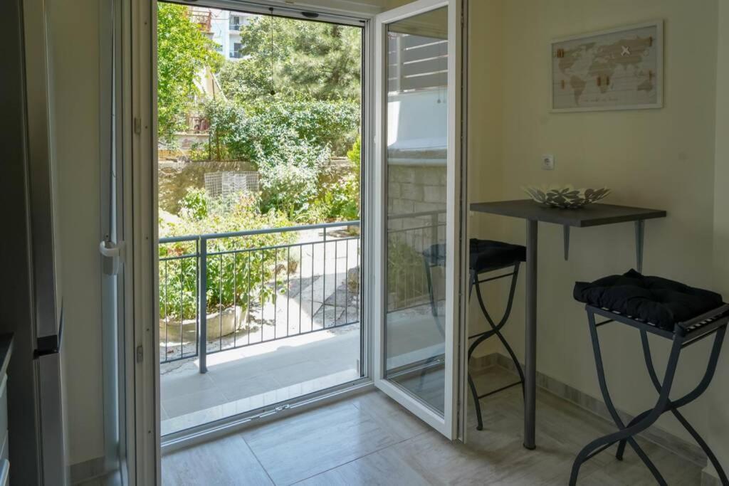 Modern Apartment In The City Center Ioannina Extérieur photo