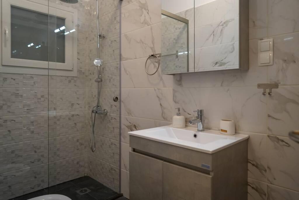Modern Apartment In The City Center Ioannina Extérieur photo