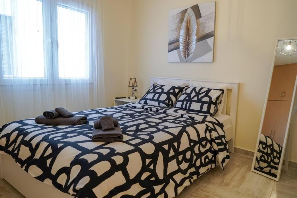 Modern Apartment In The City Center Ioannina Extérieur photo